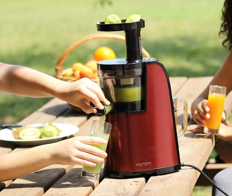 Comparaison des extracteurs de jus pour des recettes festives